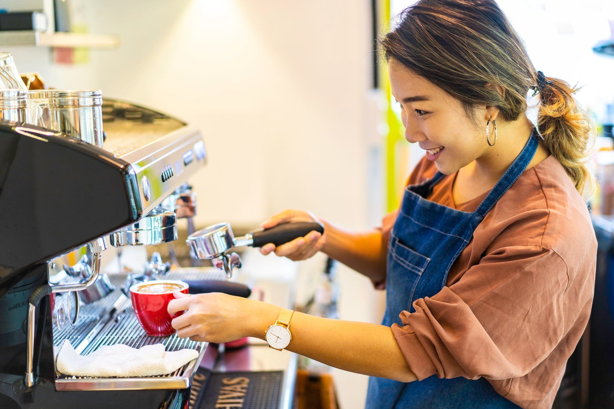 Difference between Automated and Manual Coffee Machine