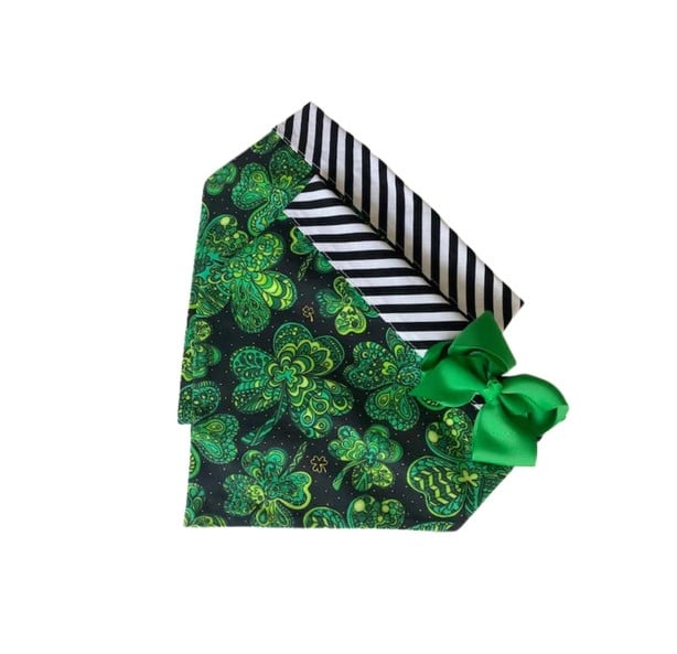 Green Shamrocks on Black Dog Bandana without bow image 0