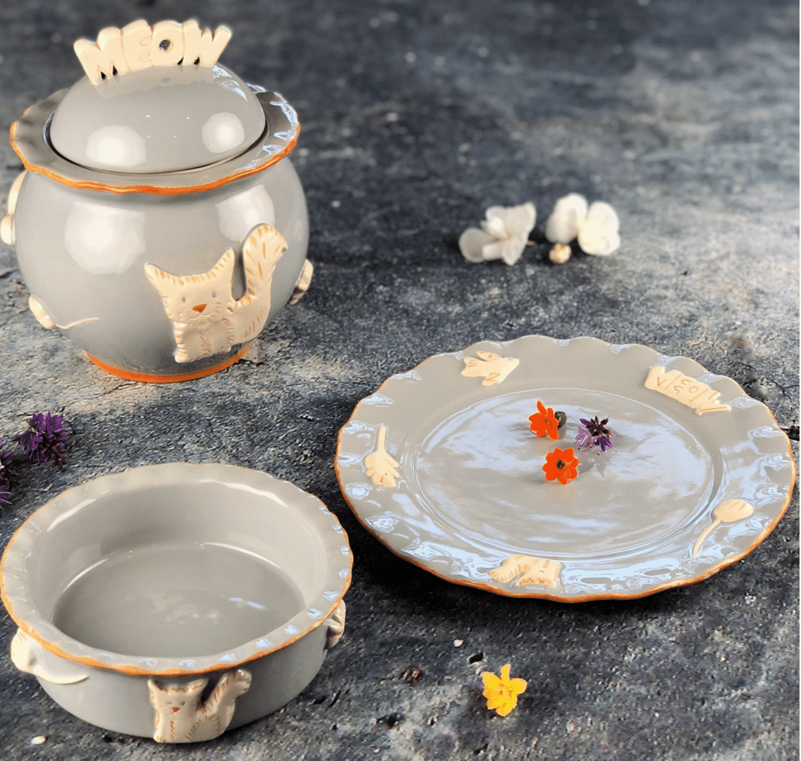 Ceramic Cat Whisker Plate - French Grey image 1