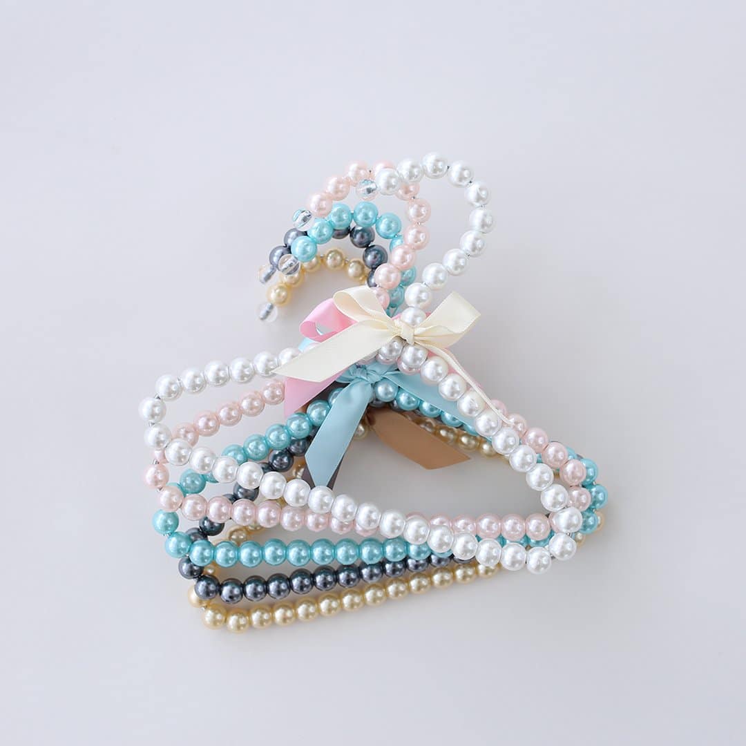 Pearl Clothes Hangers for Dogs image 6