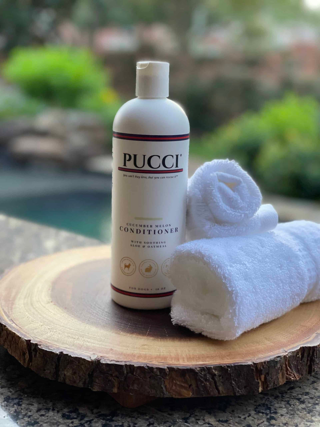 PUCCI Cucumber Melon Conditioner with soothing Aloe & Oatmeal for Dogs image 0