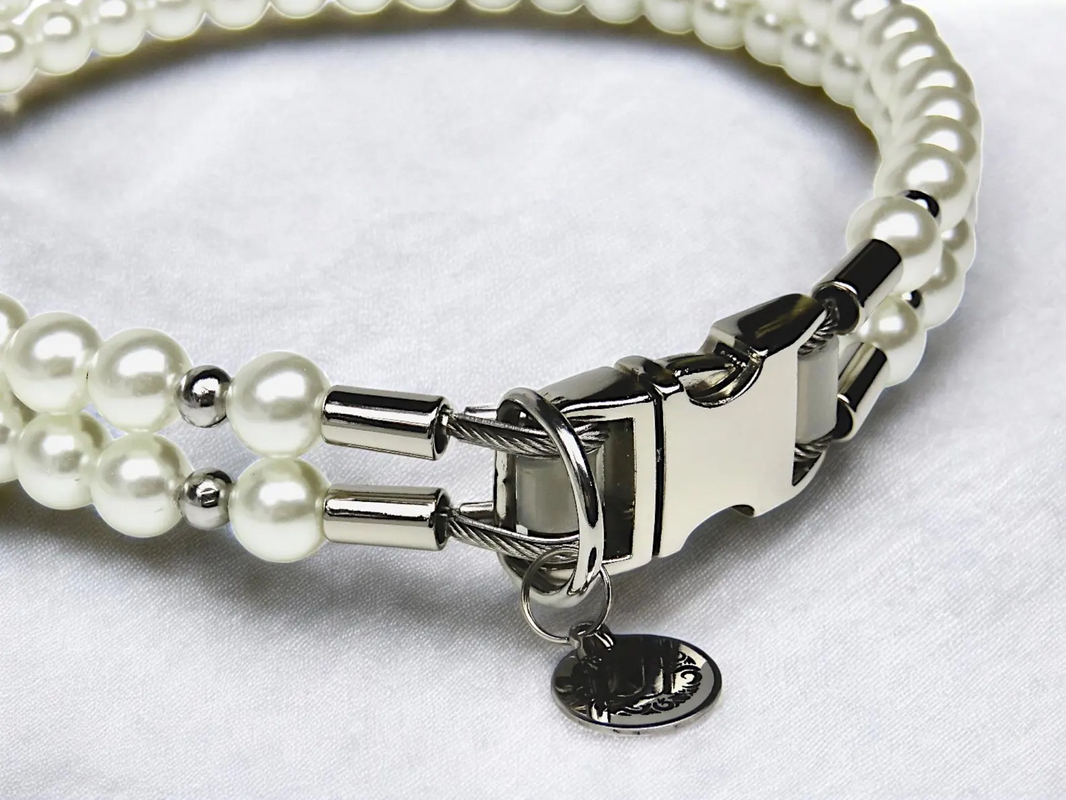 Chateau Pearl Dog Collar