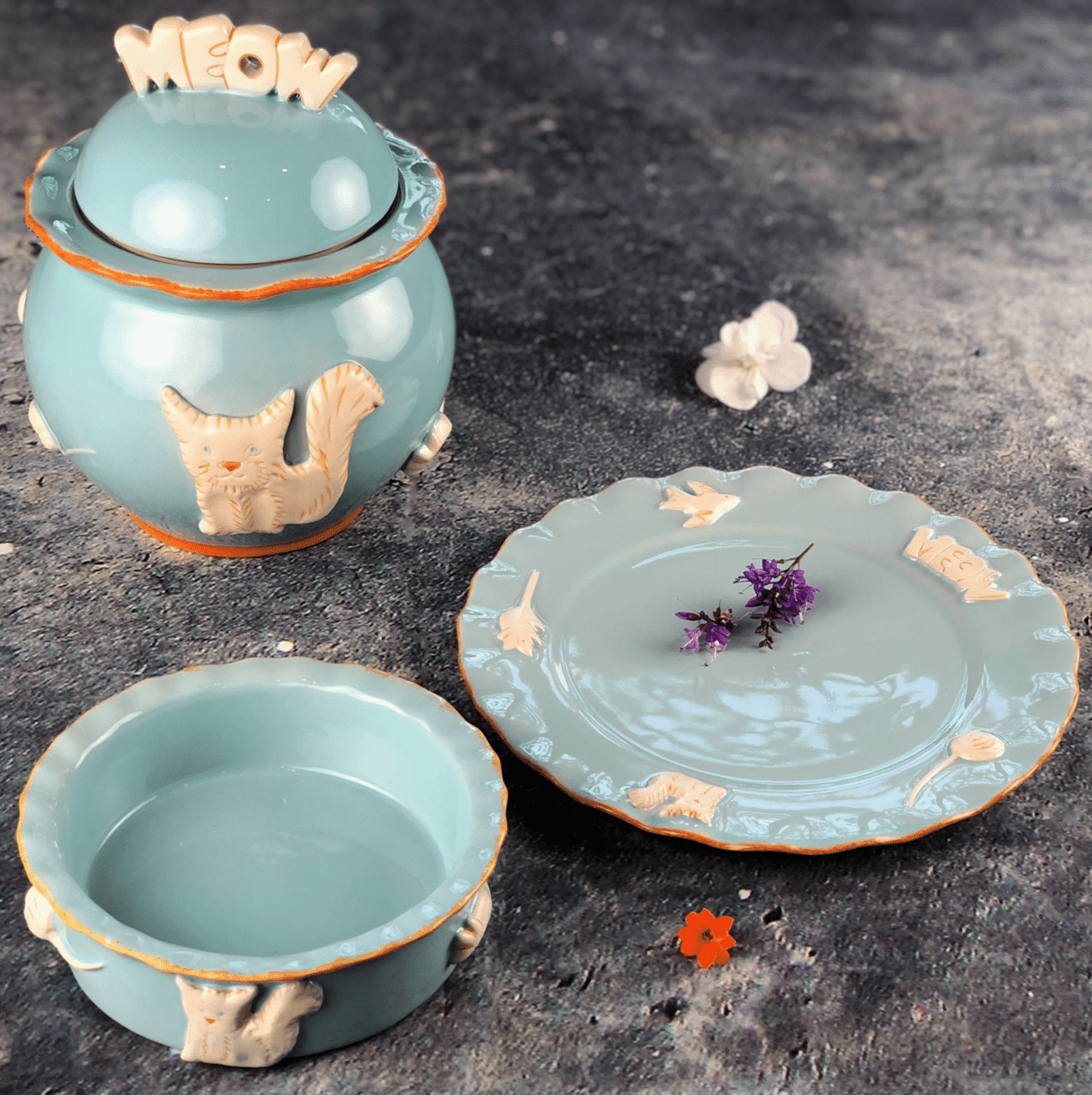 Ceramic Cat Whisker Plate - Sky Blue image 1
