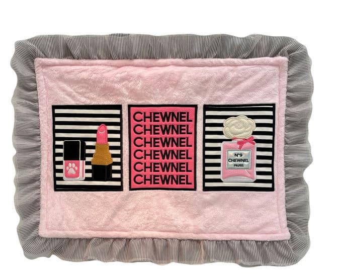 Chewnel Border Dog Cafe Mat - Baby Pink image 0