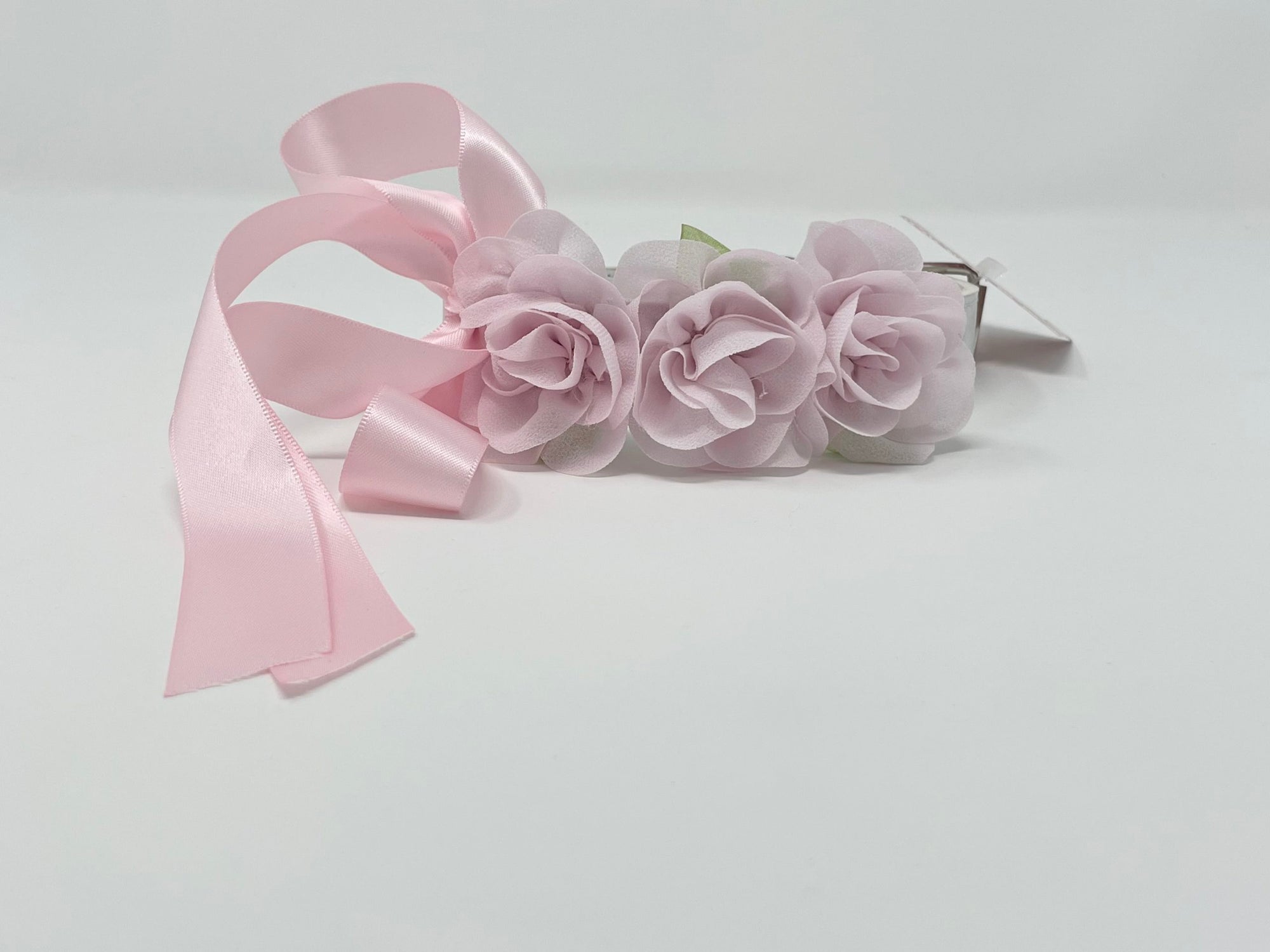 White Dog Collar with Light Pink Flowers image 0