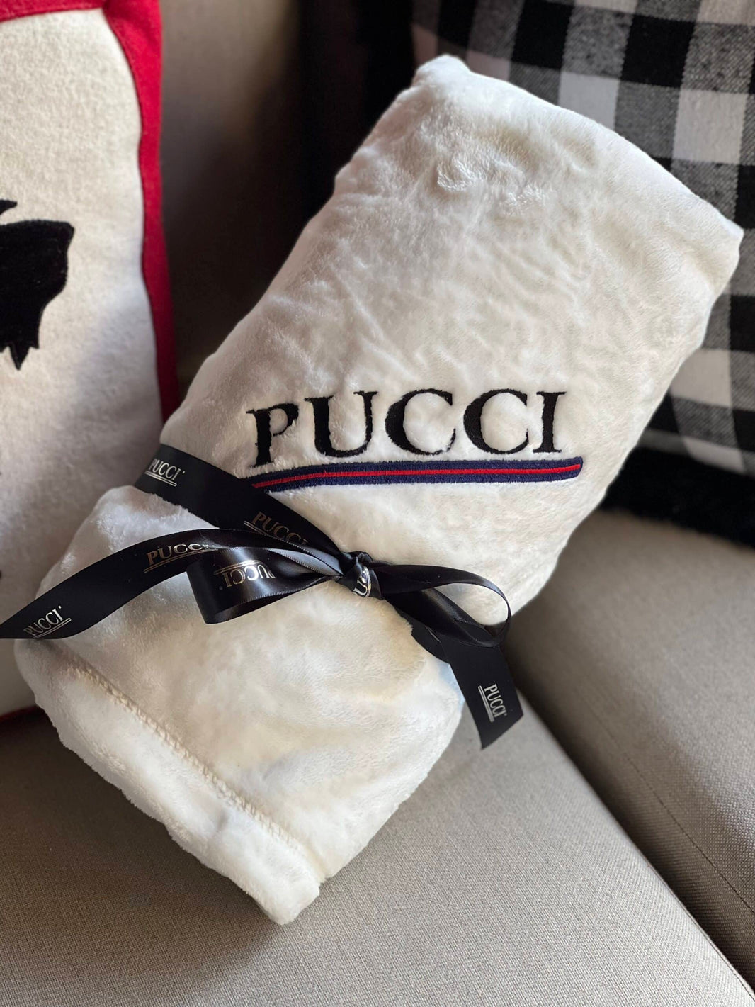 PUCCI Cafe Dog Blanket in White image 1