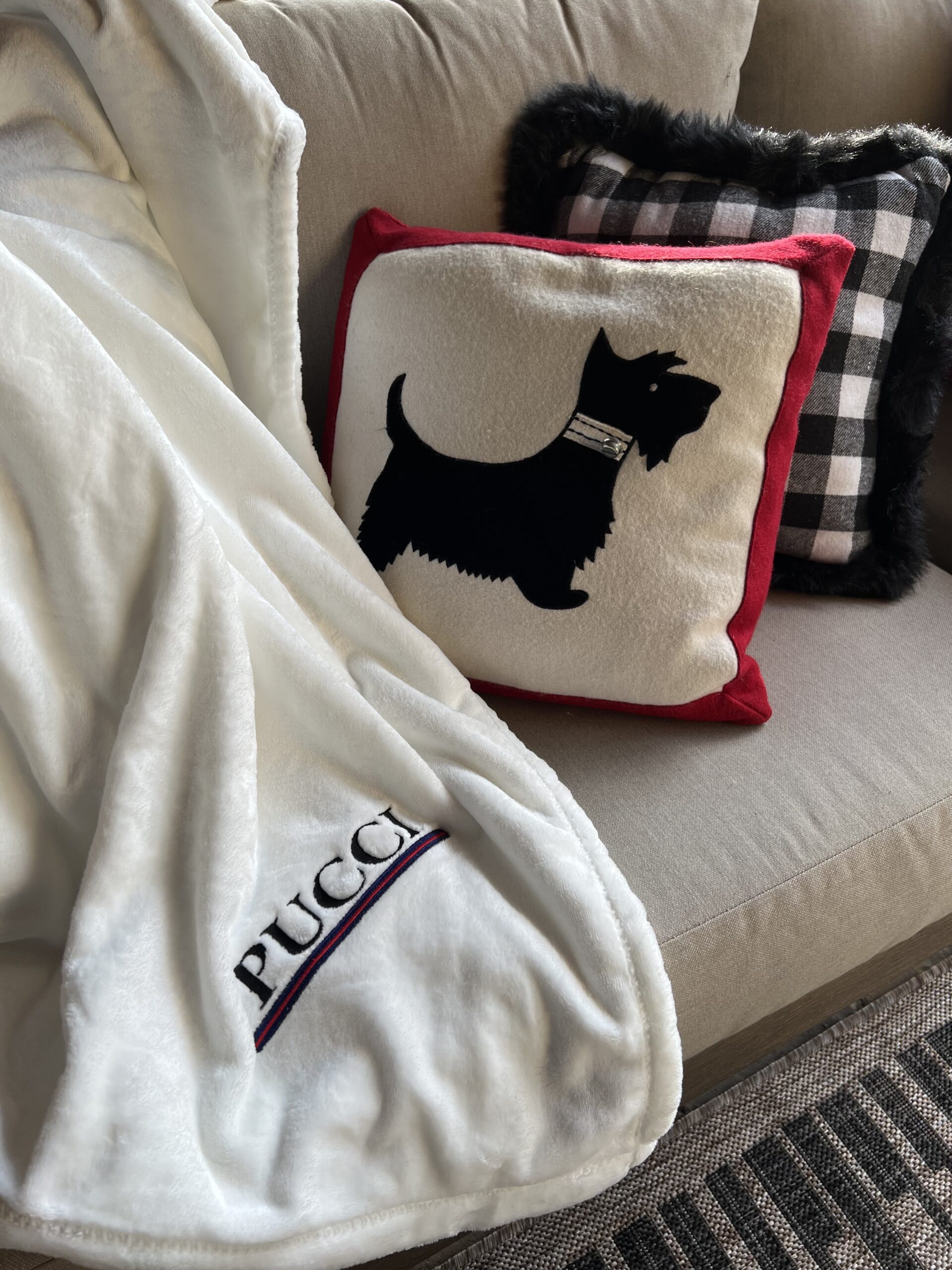 PUCCI Cafe Soft Blankets PUCCI Cafe Soft Blankets