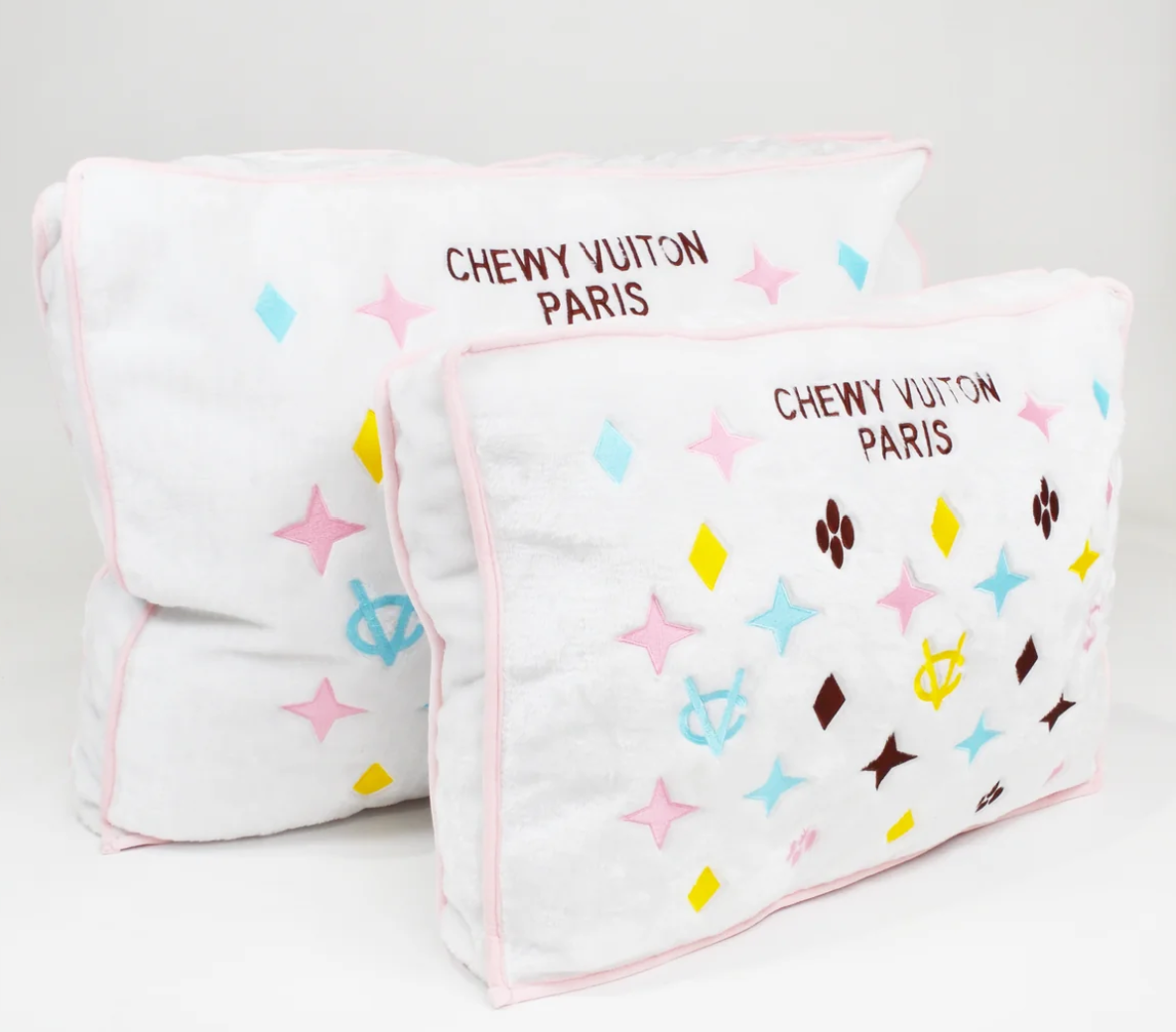 PUCCI Cafe White Chewy Vuiton Dog Bed